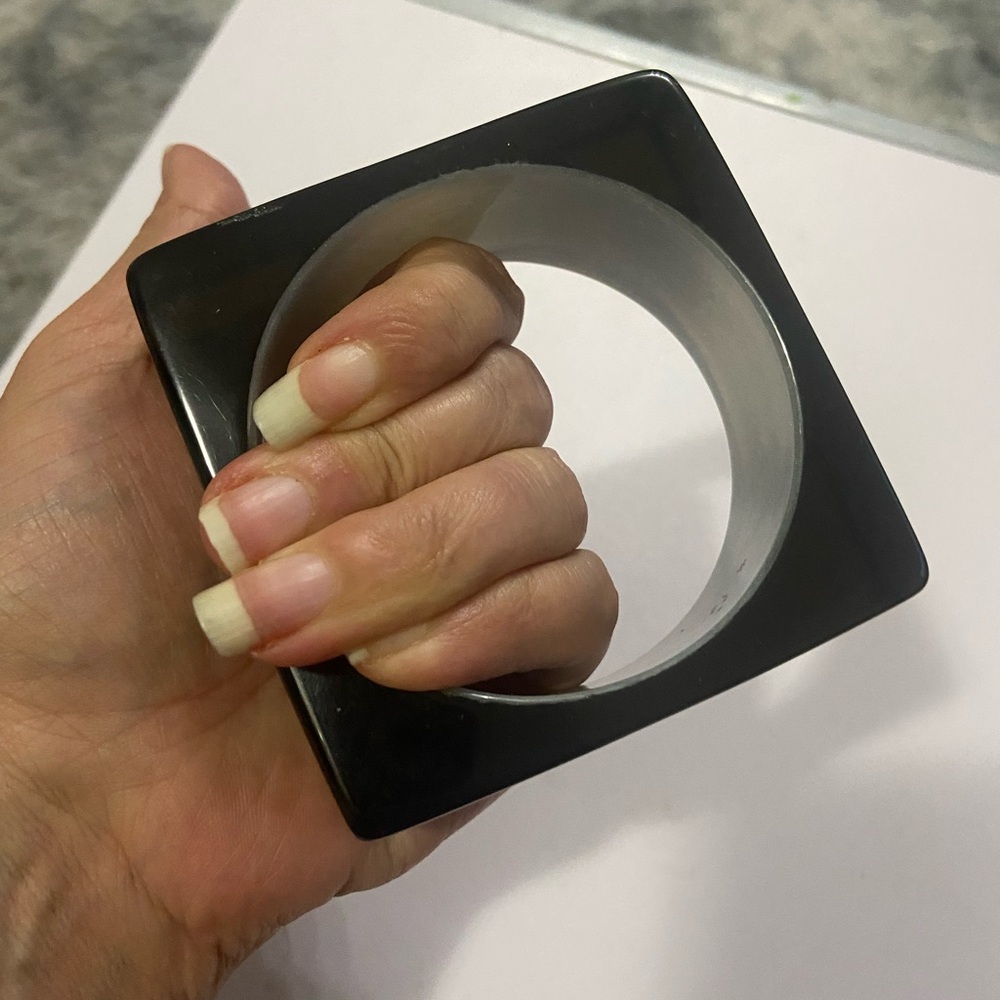 Chic Black Square Bangle